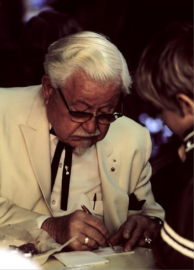 Colonel_Harland_Sanders_in_character