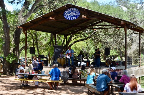 F5CA0FEC-7BB4-41F2-9805-B1FC00720F29_1_201_a